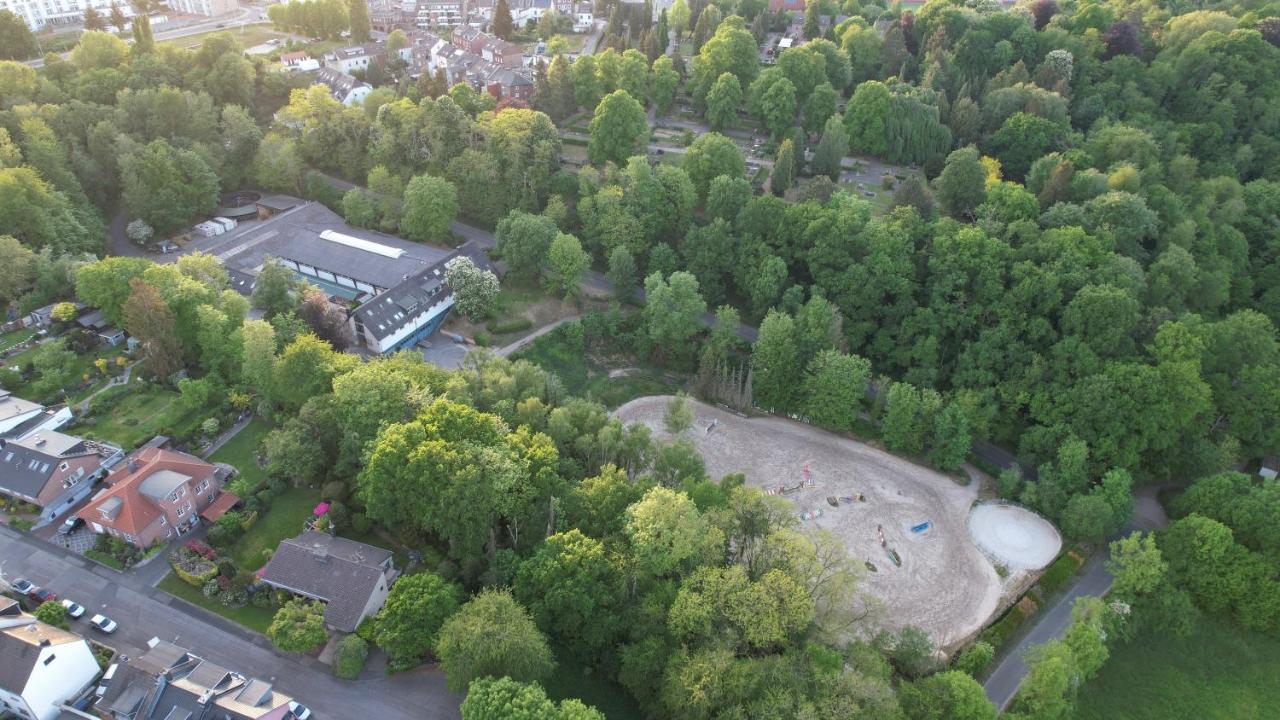 Wunderschoen Zwischen Ortsausgang Und Waldesrand Gelegene, Schoene Apartments Herzogenrath Exteriér fotografie